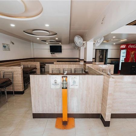 Hotel Krushna Inn Трімбак Екстер'єр фото